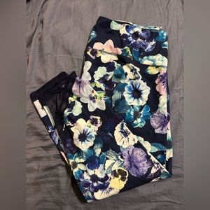 Old Navy Active Capris